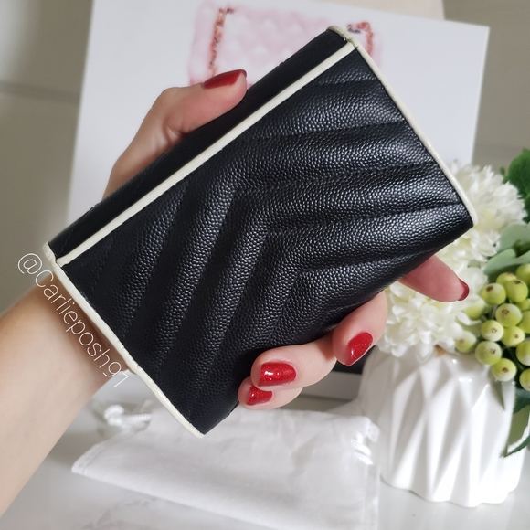 Authentic Pre-owned Yves Saint Laurent Grain De Poudre Compact Envelope Wallet - Picture 4 of 12